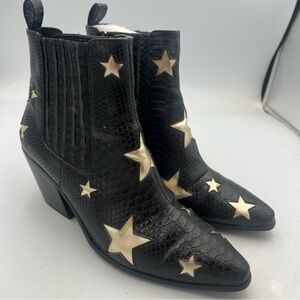 Betsey Johnson IZAK Bkack W/Gold Stars Western Boots Women’s Size 7.5 Cowgirl
